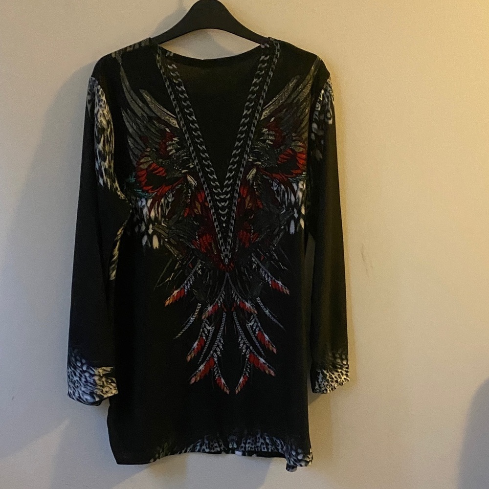 JVINI Black and Red Artistic Tunic - Picture 4 of 5